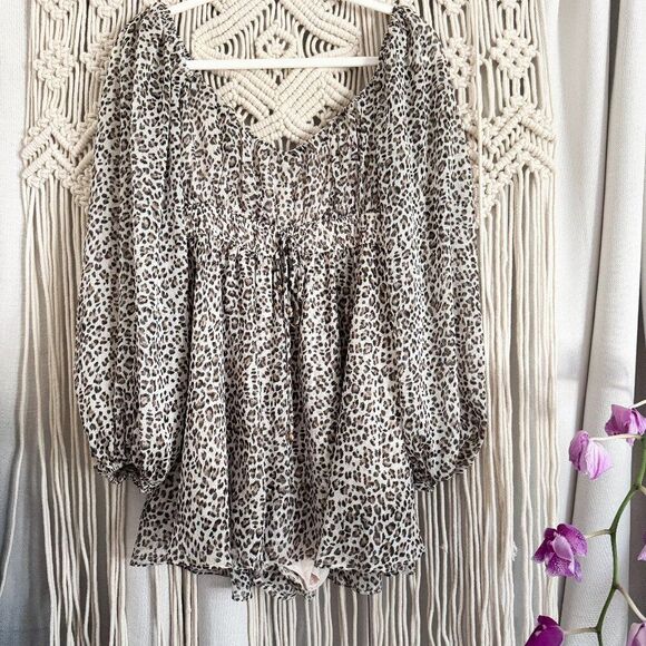NWT Mable Cheetah Print Long Sleeve Romper – Size M - Picture 1 of 4